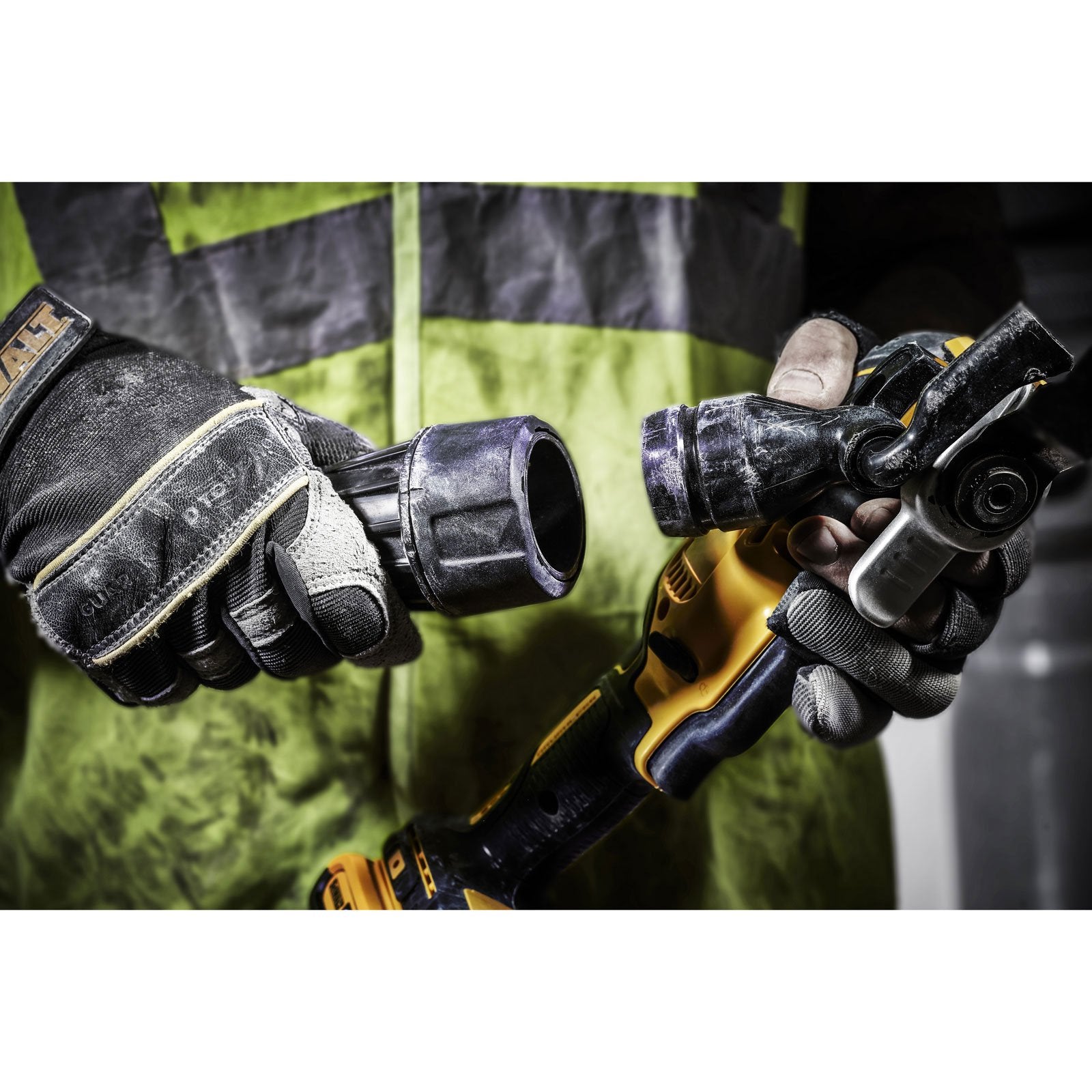 Dewalt DCS355M1-GB 18V Li-Ion Cordless Brushless Oscillating Multi-Tool
