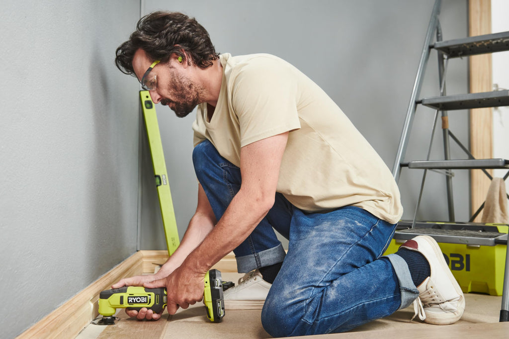 Ryobi RMT18-120SA15 18V ONE+ Multi Tool Kit (1 x 2.0 Ah)