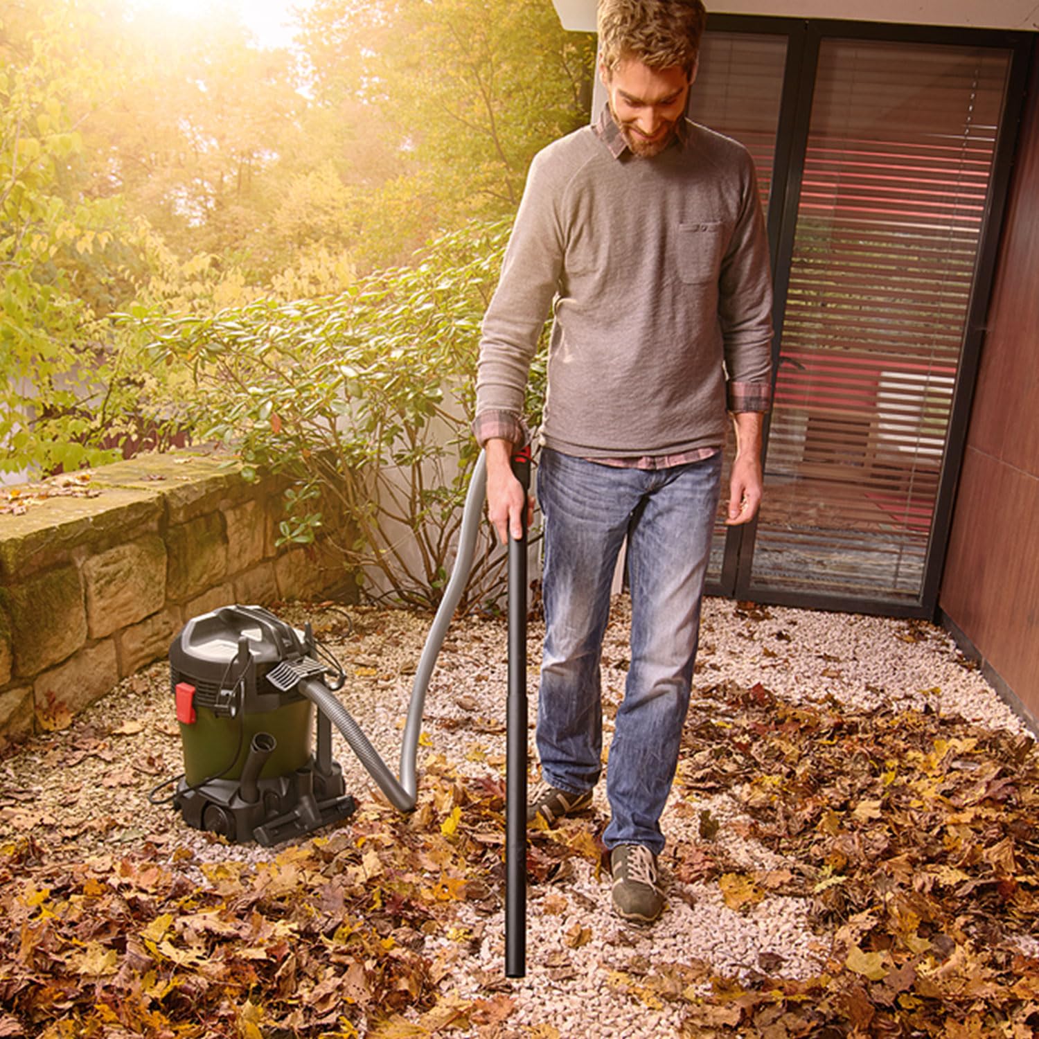 Bosch 06033D1270 AdvancedVac 20 Wet and Dry Vacuum Cleaner with Blowing Function, Green